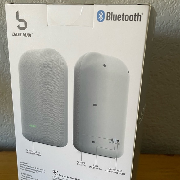 New in Box Ultimate Wireless Speaker - Picture 3 of 4